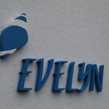 Eine Sehr Gemuetliche Erdgeschoss Wohnung Ihlow  Exteriör bild