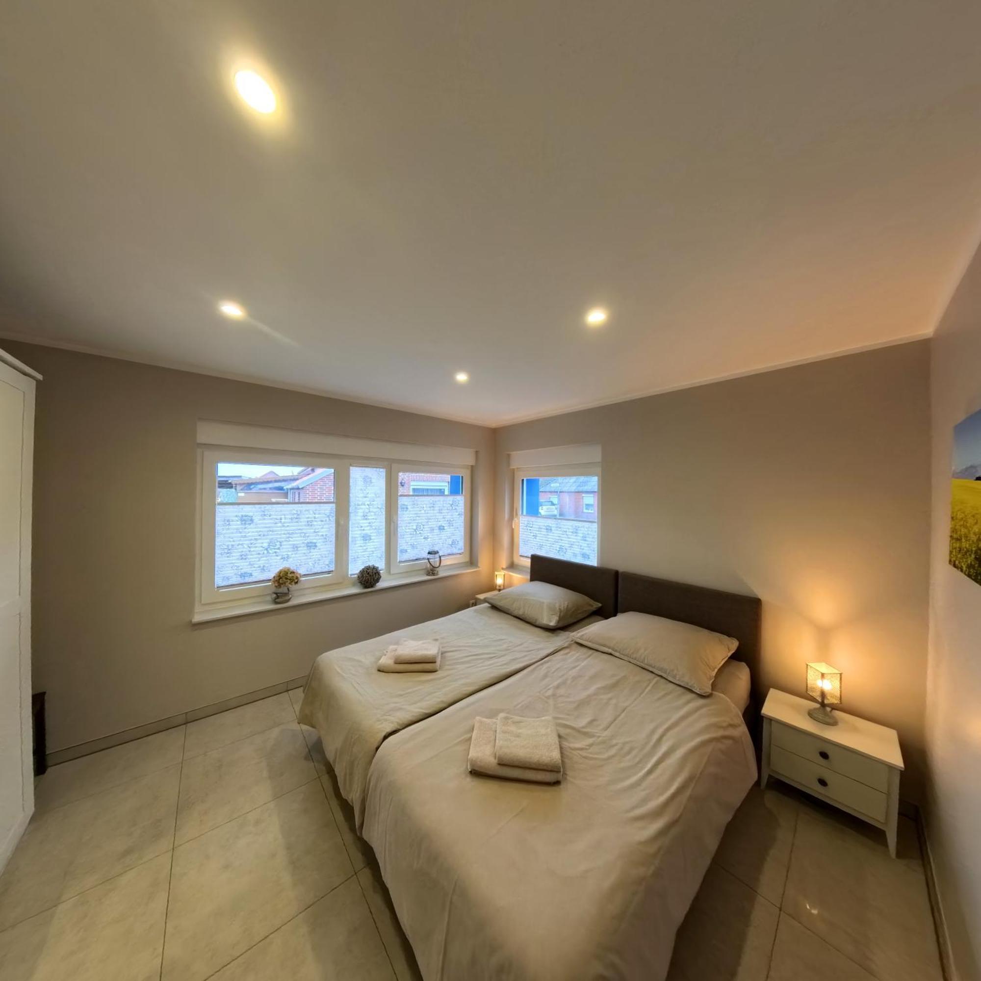 Eine Sehr Gemuetliche Erdgeschoss Wohnung Ihlow  Exteriör bild