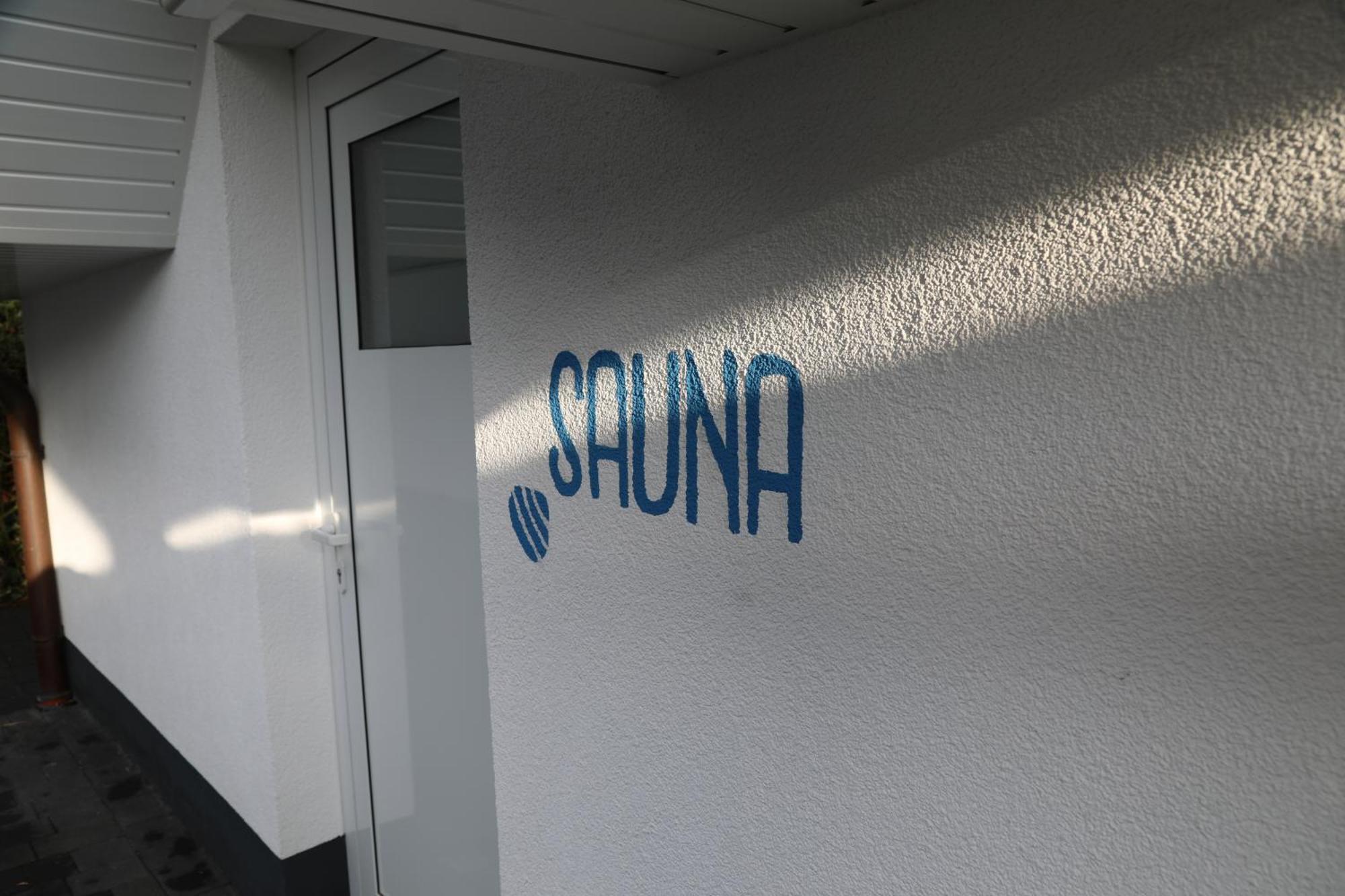 Eine Sehr Gemuetliche Erdgeschoss Wohnung Ihlow  Exteriör bild