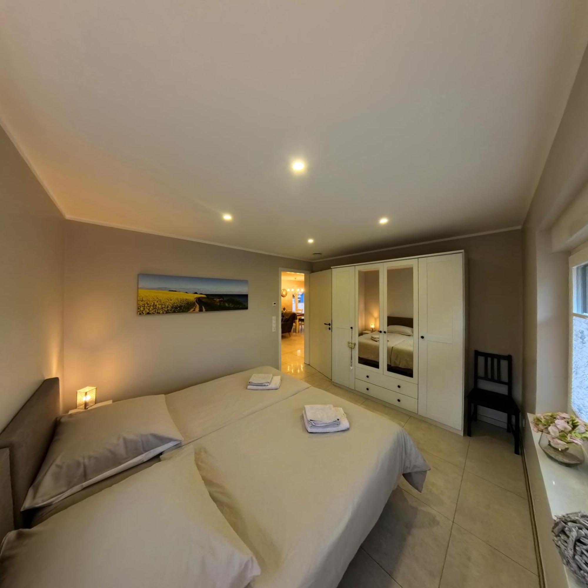 Eine Sehr Gemuetliche Erdgeschoss Wohnung Ihlow  Exteriör bild
